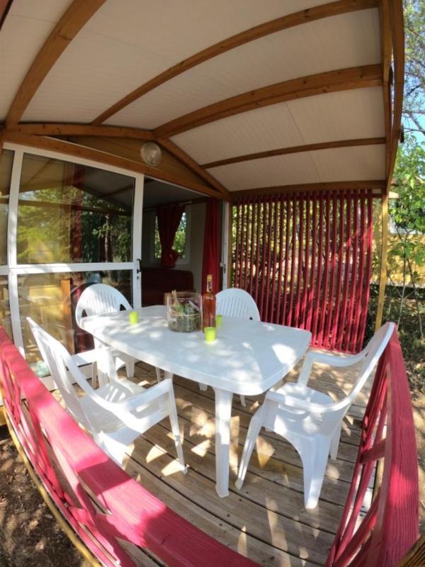 Camping Maeva Escapades Au P'Tit Bonheur Peyrillac-et-Millac エクステリア 写真